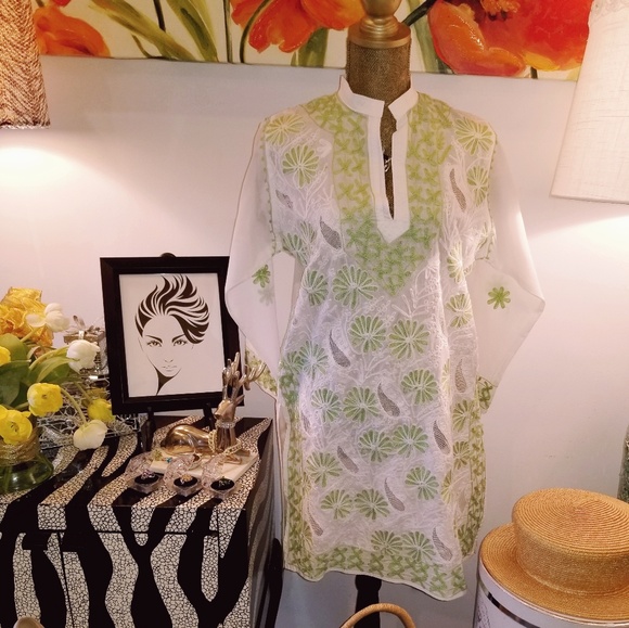 Embroidered White Tunic - Picture 8 of 8